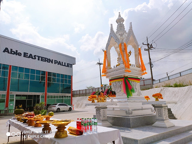 ฤกษ์งามยามดี ทำการขึ้นศาลพระพรม